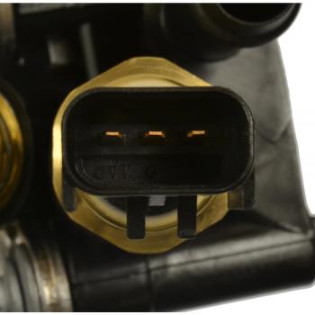 2012 Chrysler 200 Engine Oil Filter Housing Kit Standard Motor Products OFH100 image 4 of 4