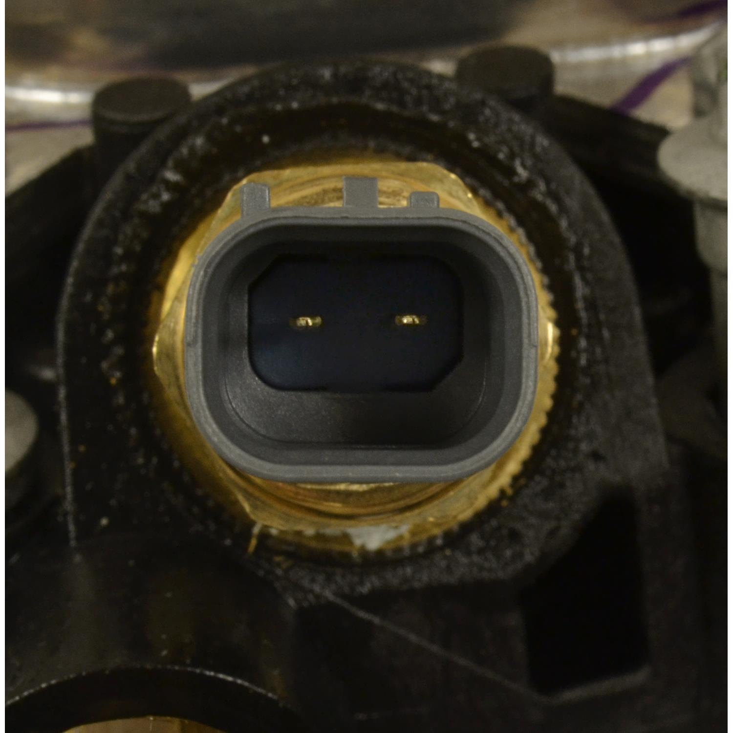 Standard Motor Products OFH101 - Engine Oil Cooler Standard Motor Products OFH101 Engine Oil Cooler product image 2 of 6
