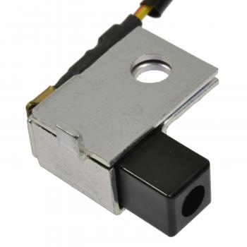 2006 Kia Amanti Parking Brake Switch Standard Motor Products PBS105 image 1 of 3