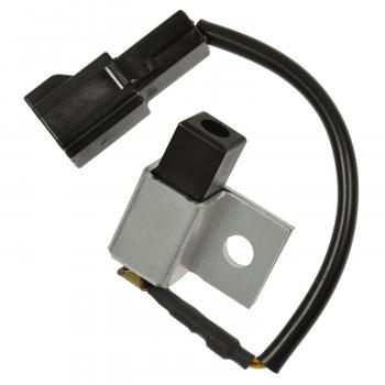 2006 Kia Amanti Parking Brake Switch Standard Motor Products PBS105 image 2 of 3