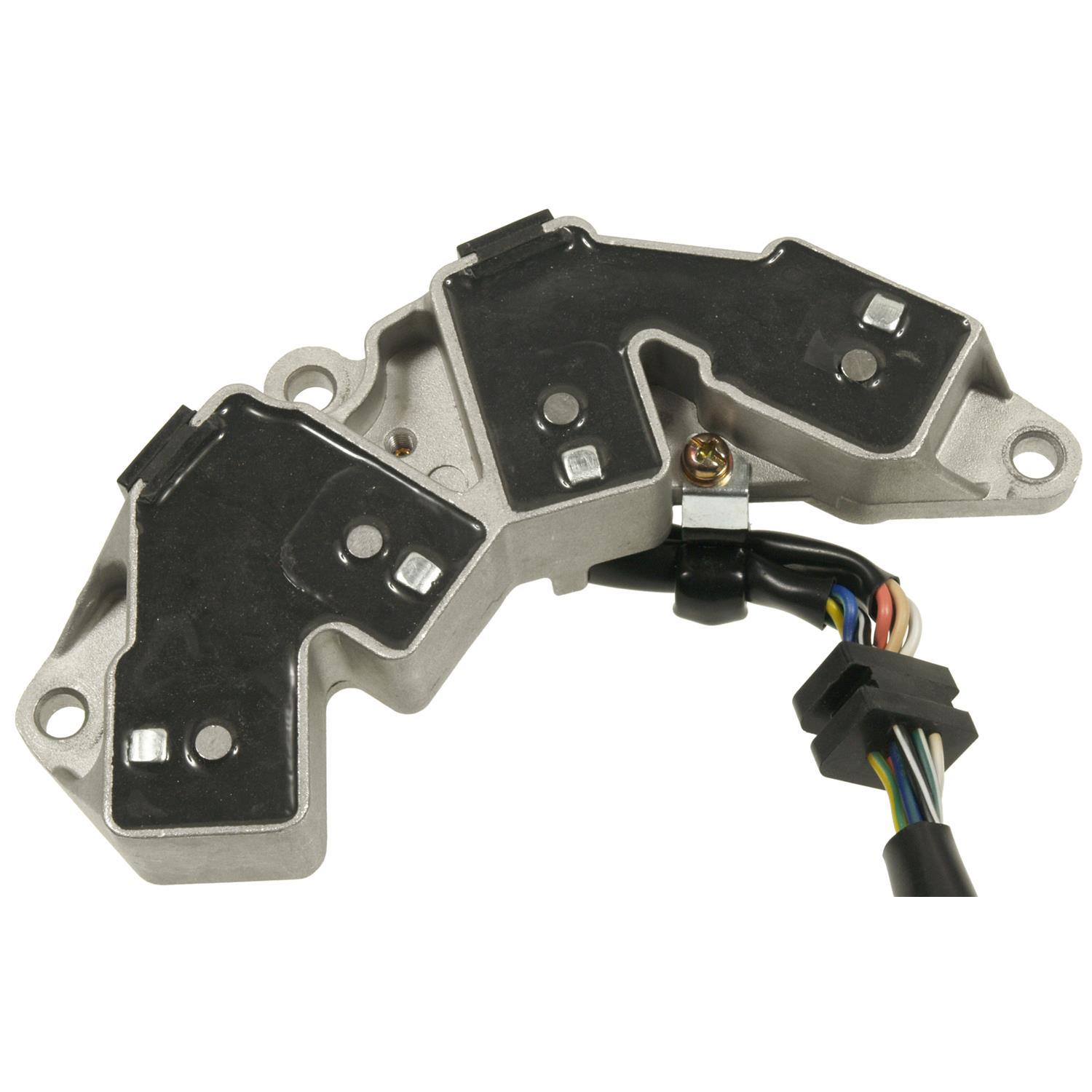 Standard Motor Products PC263 - Engine Crankshaft Position Sensor Standard Motor Products PC263 Engine Camshaft Position Sensor product image 1 of 3