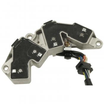 2001 Acura RL Engine Crankshaft Position Sensor Standard Motor Products PC263 image 1 of 3