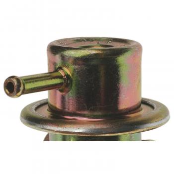 1994 Ford Probe Fuel Injection Pressure Regulator Standard Motor Products PR100 image 1 of 3