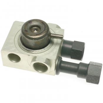 Standard Motor Products PR111 Fuel Injection Pressure Regulator product image 2 of 3