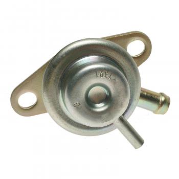 1989 Mitsubishi Mirage Fuel Injection Pressure Regulator Standard Motor Products PR119 image 1 of 3