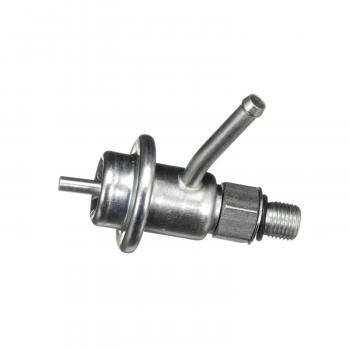 1995 Toyota Pickup Fuel Injection Pressure Regulator Standard Motor Products PR126 image 4 of 4