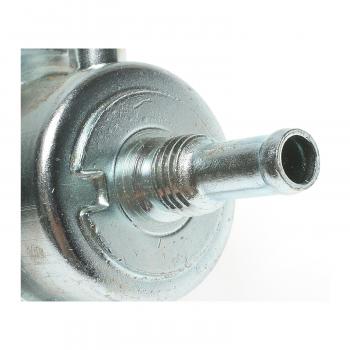 1975 Mercedes-Benz 450SLC Fuel Injection Pressure Regulator Standard Motor Products PR148 image 1 of 2