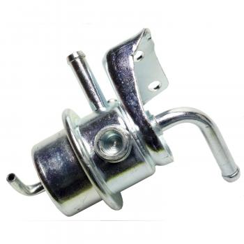 1988 Nissan 200SX Fuel Injection Pressure Regulator Standard Motor Products PR159 image 1 of 3