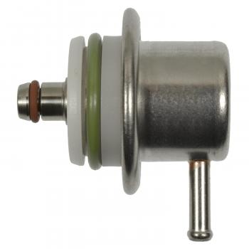 1996 Saab 9000 Fuel Injection Pressure Regulator Standard Motor Products PR169 image 2 of 3
