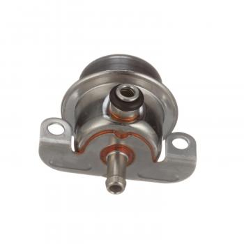 1990 Ford Bronco II Fuel Injection Pressure Regulator Standard Motor Products PR17 image 2 of 4