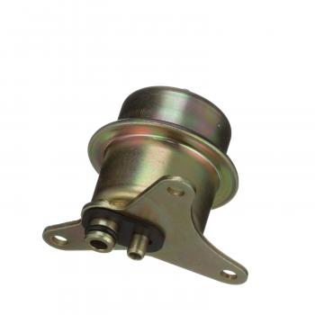 1990 Ford Bronco Fuel Injection Pressure Regulator Standard Motor Products PR18 image 1 of 4