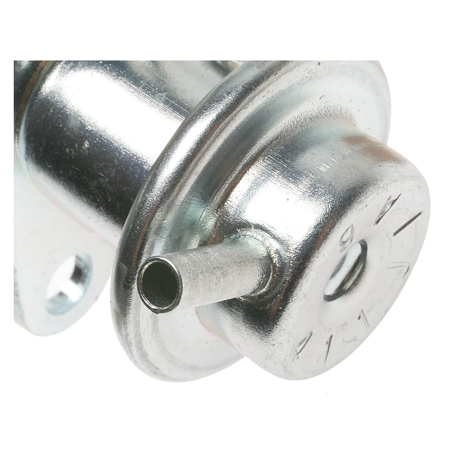 Standard Motor Products PR180 - Fuel Injection Pressure Regulator Standard Motor Products PR180 Fuel Injection Pressure Regulator product image 1 of 3