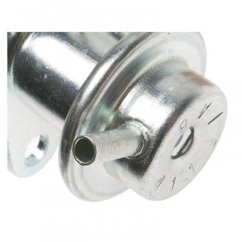 1994 Mitsubishi Eclipse Fuel Injection Pressure Regulator Standard Motor Products PR180 image 1 of 3