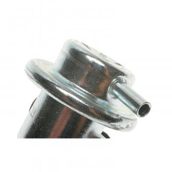 1995 Mazda 929 Fuel Injection Pressure Regulator Standard Motor Products PR196 image 2 of 4