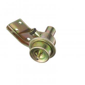1990 Jeep Comanche Fuel Injection Pressure Regulator Standard Motor Products PR21 image 1 of 4