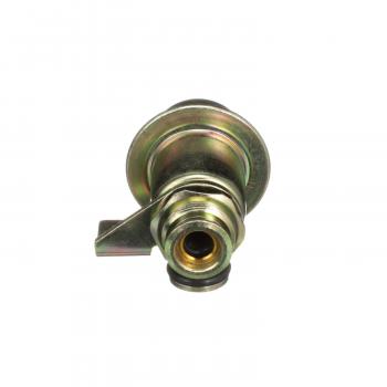 1996 Buick Skylark Fuel Injection Pressure Regulator Standard Motor Products PR216 image 3 of 4