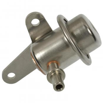 2001 Lexus ES300 Fuel Injection Pressure Regulator Standard Motor Products PR226 image 3 of 3