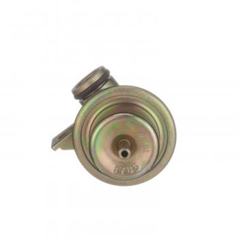 2005 GMC Envoy XL Fuel Injection Pressure Regulator Standard Motor Products PR233 image 3 of 4