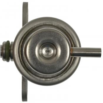 2001 Mazda Protege Fuel Injection Pressure Regulator Standard Motor Products PR255 image 3 of 3