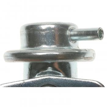 1994 Subaru Loyale Fuel Injection Pressure Regulator Standard Motor Products PR263 image 1 of 3