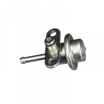 2001 Suzuki Swift Fuel Injection Pressure Regulator Standard Motor Products PR271 image 4 of 4