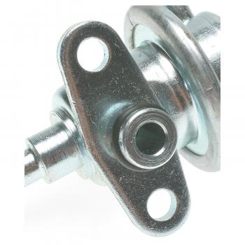 1998 Isuzu Trooper Fuel Injection Pressure Regulator Standard Motor Products PR283 image 3 of 3