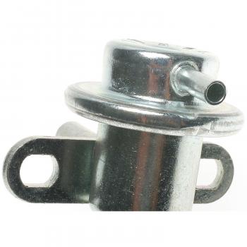 1987 Toyota Van Fuel Injection Pressure Regulator Standard Motor Products PR33 image 1 of 3