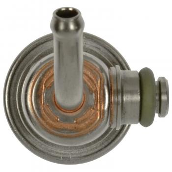 2010 Kia Optima Fuel Injection Pressure Regulator Standard Motor Products PR341 image 2 of 3