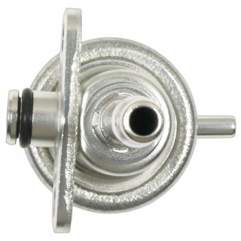 2004 Nissan Pathfinder Fuel Injection Pressure Regulator Standard Motor Products PR347 image 2 of 3