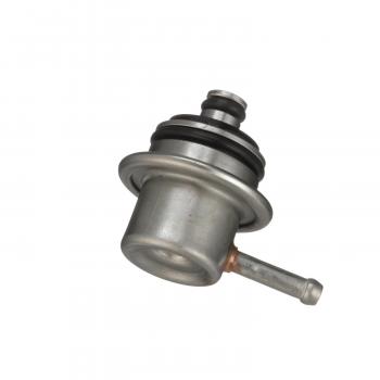2000 Ford E-350 Econoline Fuel Injection Pressure Regulator Standard Motor Products PR351 image 1 of 4