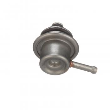 2000 Ford E-350 Econoline Fuel Injection Pressure Regulator Standard Motor Products PR351 image 2 of 4