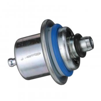 2000 GMC Yukon Fuel Injection Pressure Regulator Standard Motor Products PR359 image 4 of 4