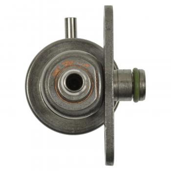 1987 Toyota Corolla Fuel Injection Pressure Regulator Standard Motor Products PR36 image 2 of 3