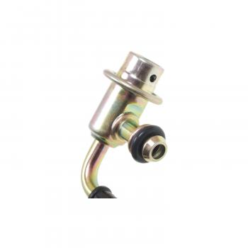 2009 Toyota Highlander Fuel Injection Pressure Regulator Standard Motor Products PR367 image 1 of 3
