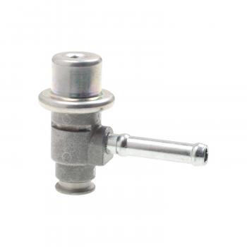 2005 Infiniti Q45 Fuel Injection Pressure Regulator Standard Motor Products PR377 image 2 of 3