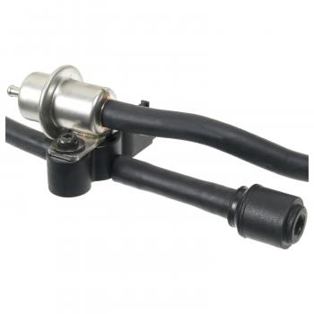 1996 Volvo 850 Fuel Injection Pressure Regulator Standard Motor Products PR425 image 1 of 3