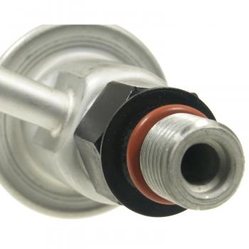 2012 Acura RDX Fuel Injection Pressure Regulator Standard Motor Products PR449 image 2 of 3