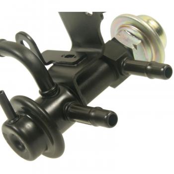 2009 Subaru Legacy Fuel Injection Pressure Regulator Standard Motor Products PR465 image 4 of 4