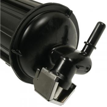 2010 Audi A5 Quattro Fuel Injection Pressure Regulator Standard Motor Products PR508 image 1 of 3
