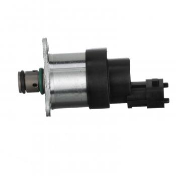 2018 Ram 2500 Fuel Injection Pressure Regulator Standard Motor Products PR555 image 4 of 4
