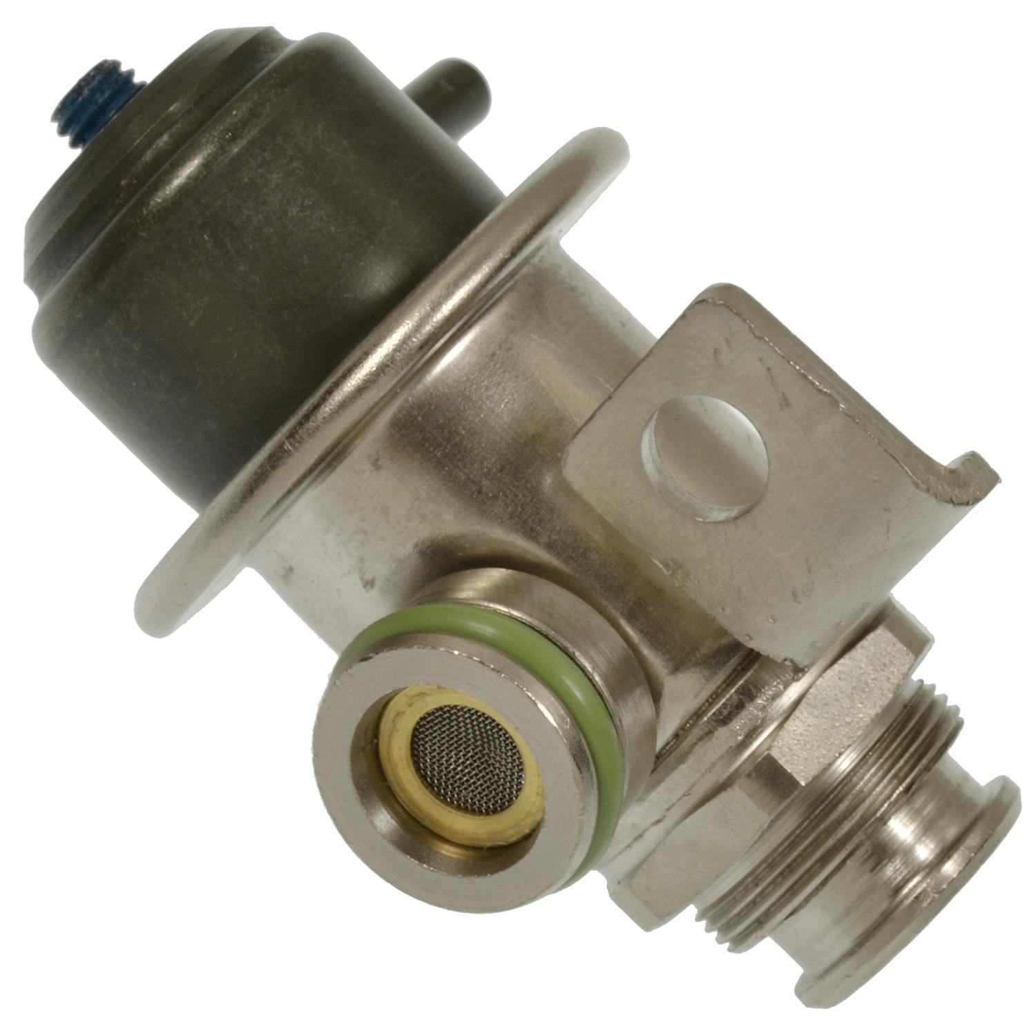 Standard Motor Products PR556 - Fuel Injection Pressure Regulator Standard Motor Products PR556 Fuel Injection Pressure Regulator product image 1 of 3