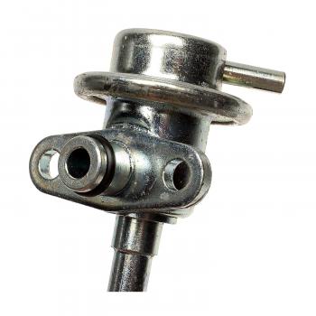 1994 Nissan Maxima Fuel Injection Pressure Regulator Standard Motor Products PR57 image 1 of 3