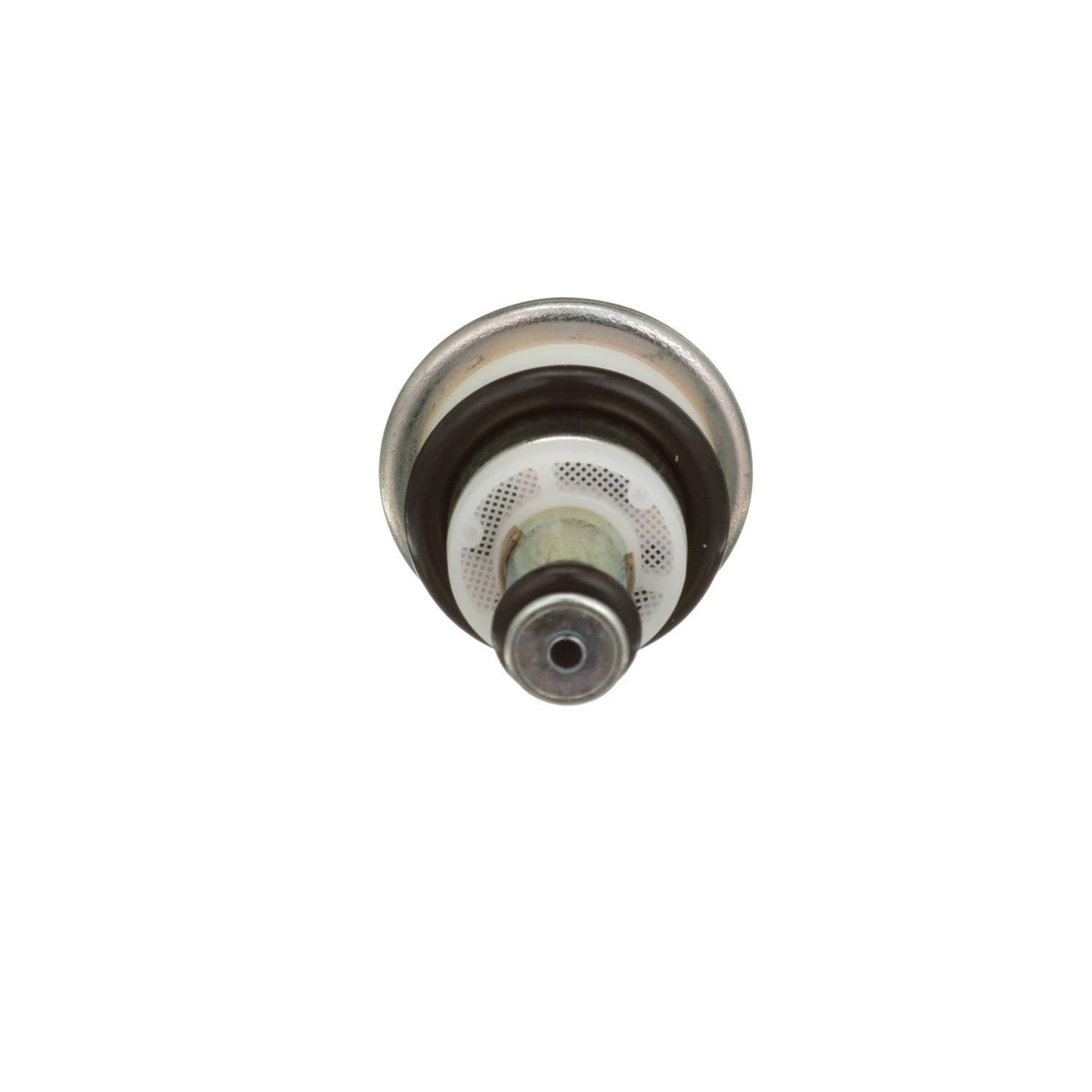 Standard Motor Products PR628 - Fuel Injection Pressure Regulator Standard Motor Products PR628 Fuel Injection Pressure Regulator product image 1 of 5