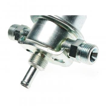 1990 Volvo 760 Fuel Injection Pressure Regulator Standard Motor Products PR71 image 3 of 3