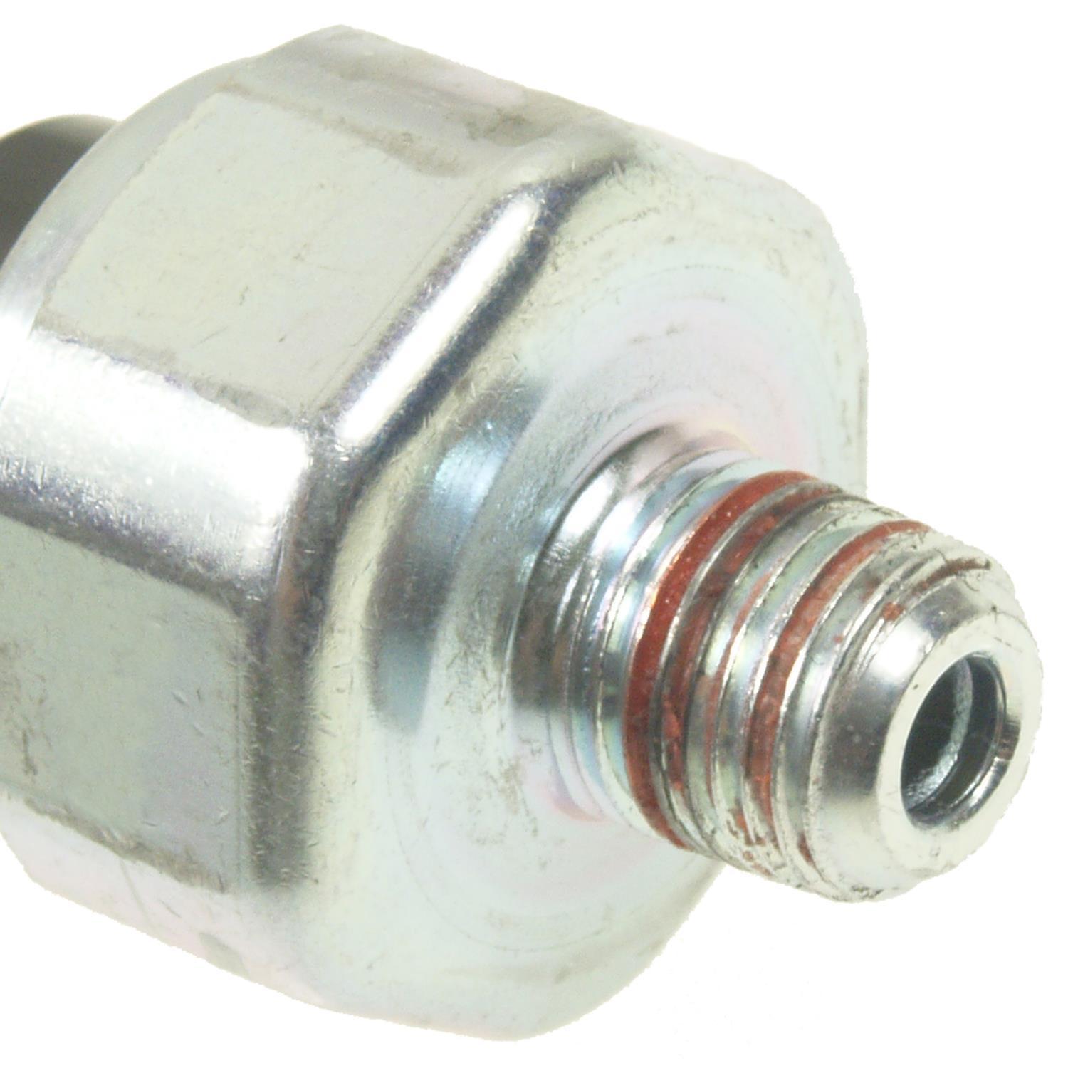 Standard Motor Products PS171 Engine Oil Pressure Switch product image 1 of 3
