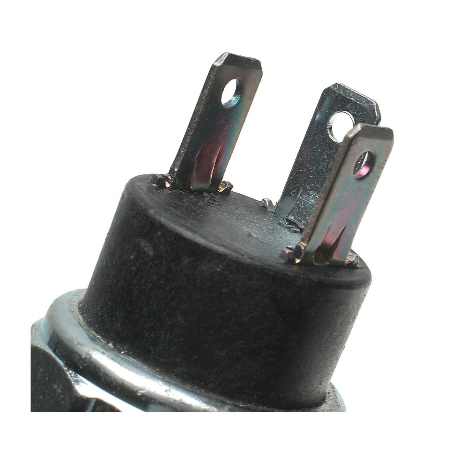 Standard Motor Products PS179 - Engine Oil Pressure Switch Standard Motor Products PS179 Engine Oil Pressure Switch product image 1 of 3