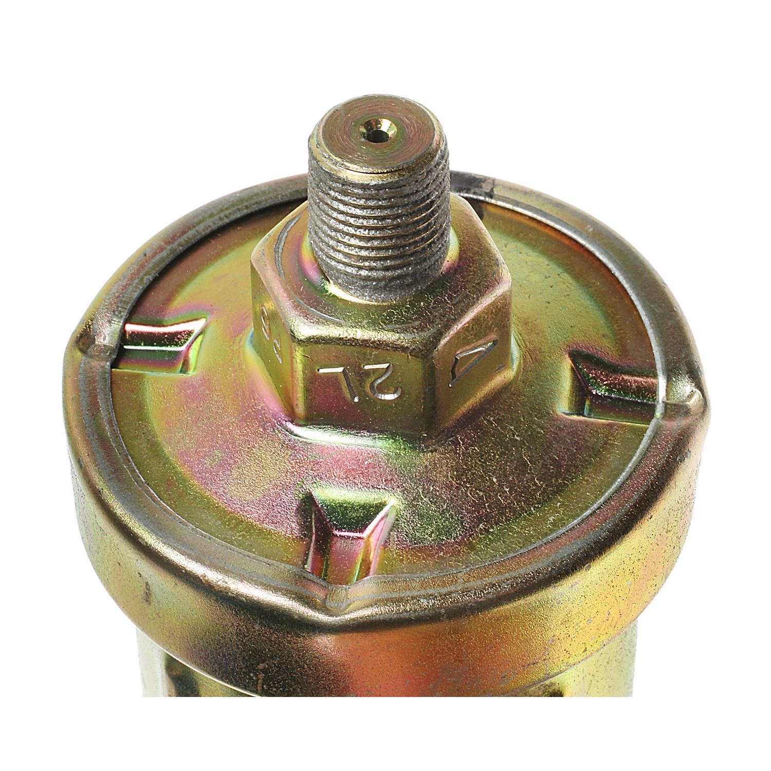 Standard Motor Products PS242 - Engine Oil Pressure Switch Standard Motor Products PS242 Engine Oil Pressure Switch product image 1 of 3