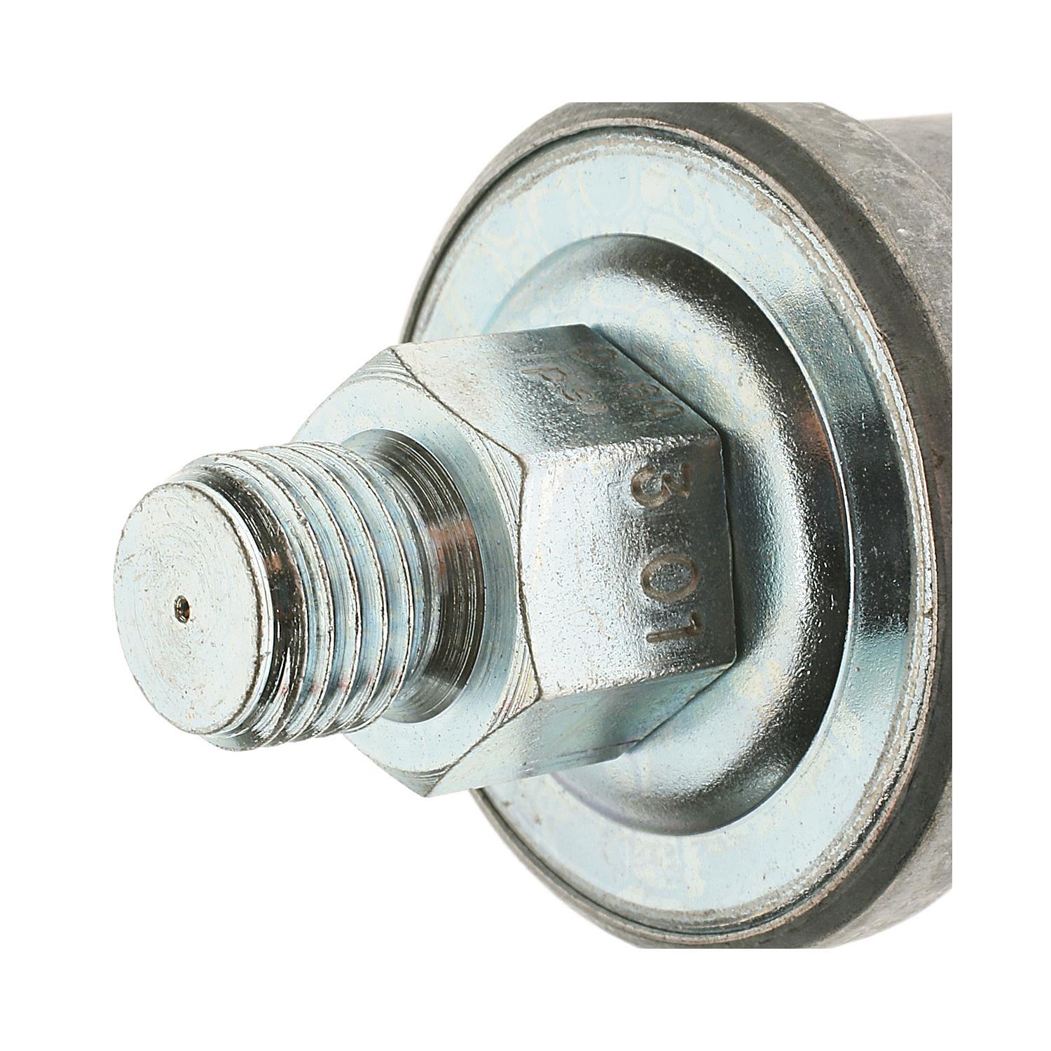 Standard Motor Products PS318 - Engine Oil Pressure Switch Standard Motor Products PS318 Engine Oil Pressure Switch product image 1 of 3