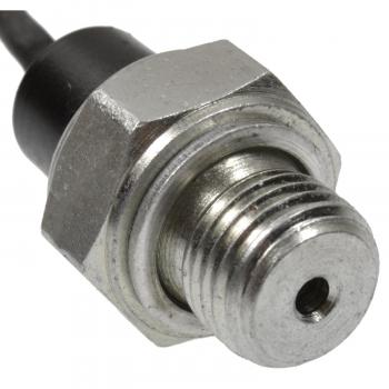 2007 Saab 9-5 Engine Oil Pressure Switch Standard Motor Products PS430 image 1 of 3