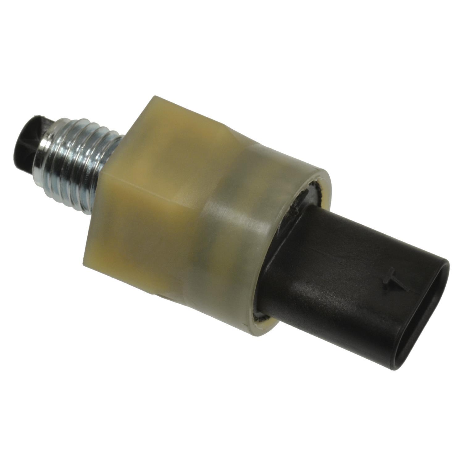 Standard Motor Products PS539 - Engine Oil Pressure Switch Standard Motor Products PS539 Engine Oil Pressure Switch product image 2 of 3